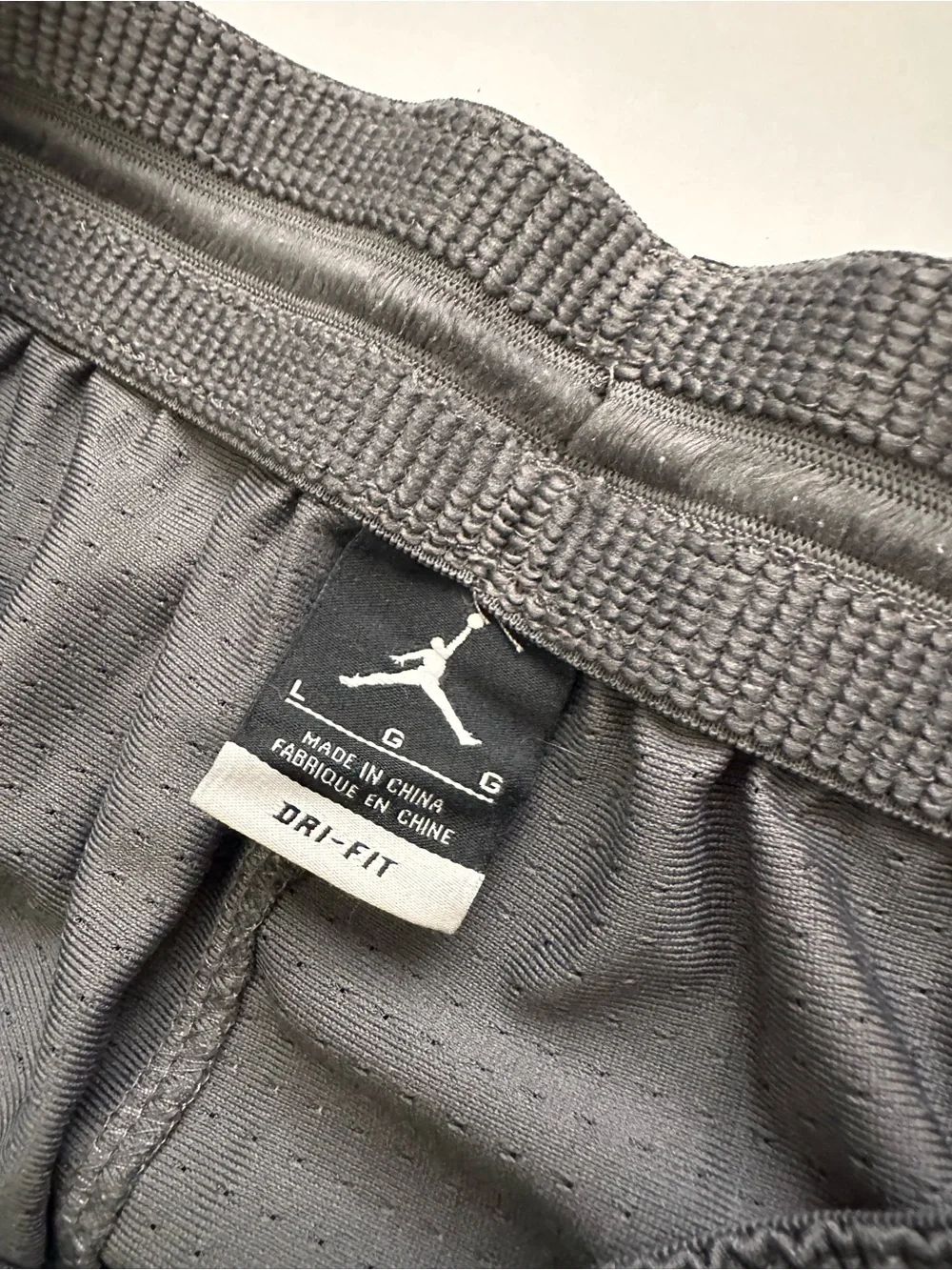 Jordan Men's Gray & Black Athletic Basketball Shorts